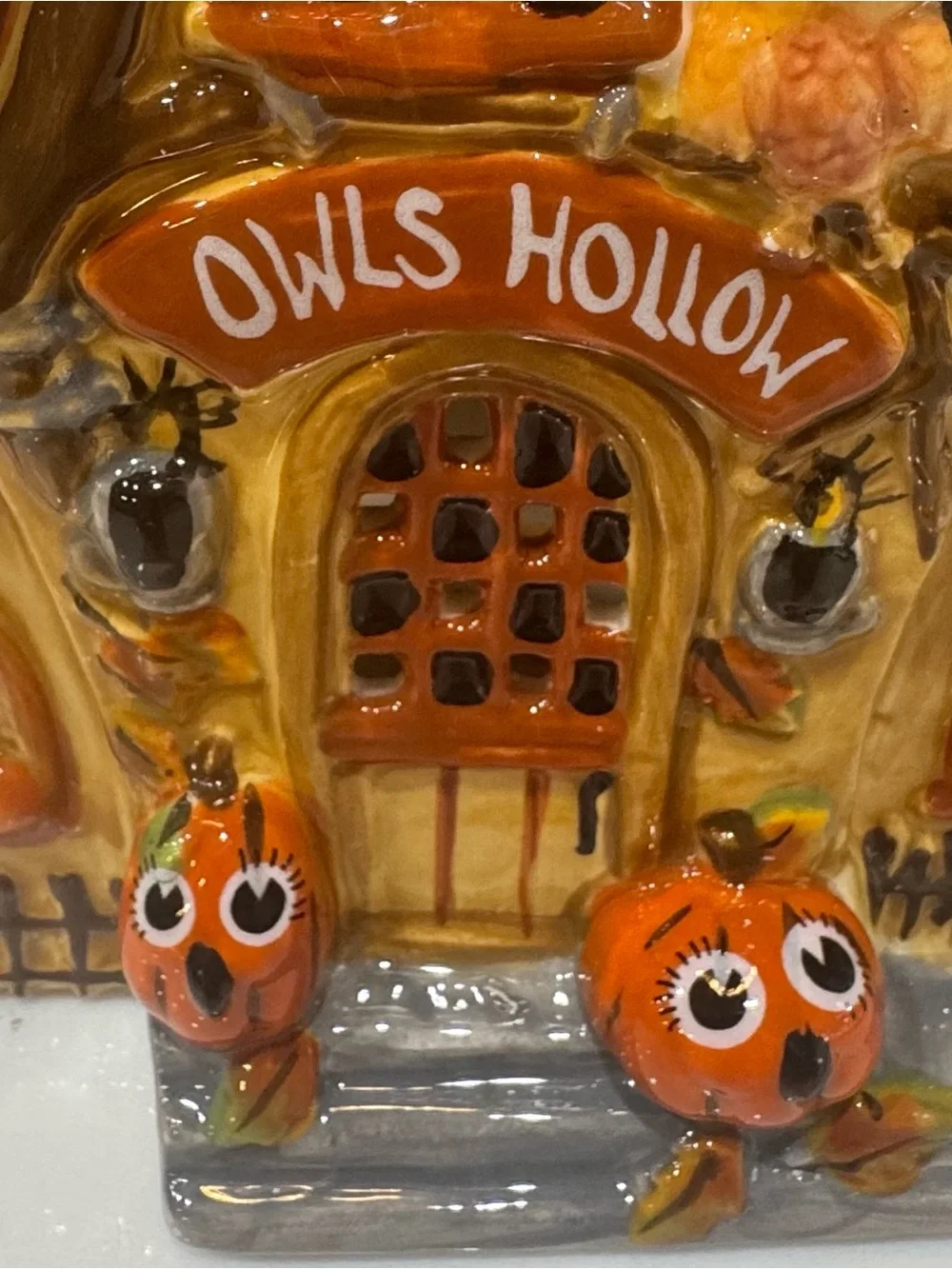 Blue Sky Clayworks Halloween/Fall “Owls Hollow” House Tealight Holder NWT - Picture 6 of 12